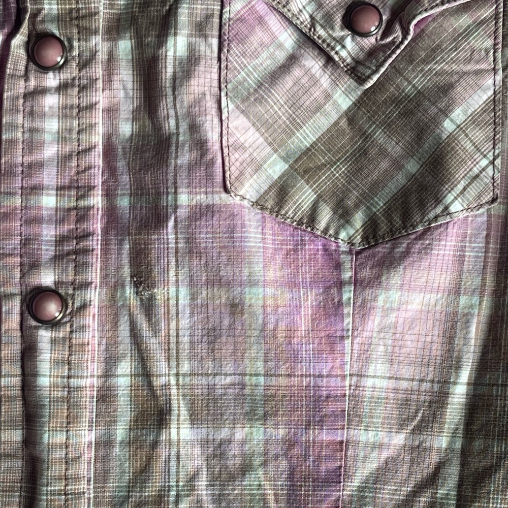 Bundle of two women’s pink western button-up shirts sz medium Cruel Girl & Roper - Picture 12 of 16
